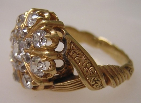 Diamond ring side